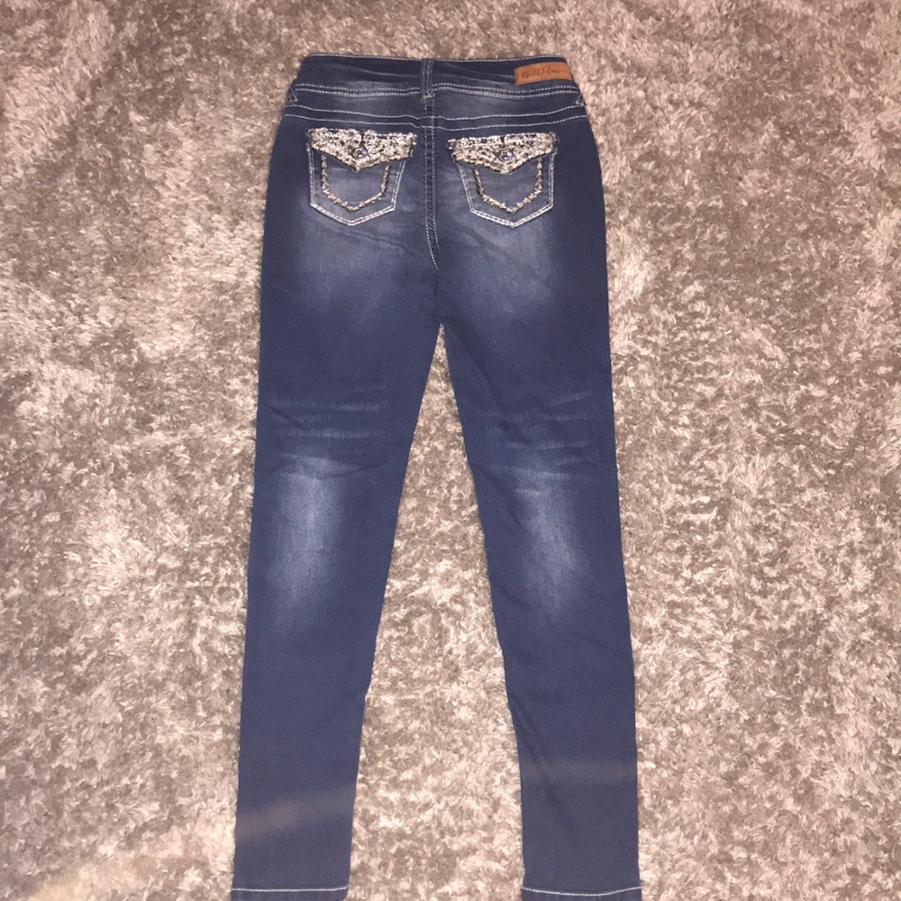 Jeans - Picture 2 of 3